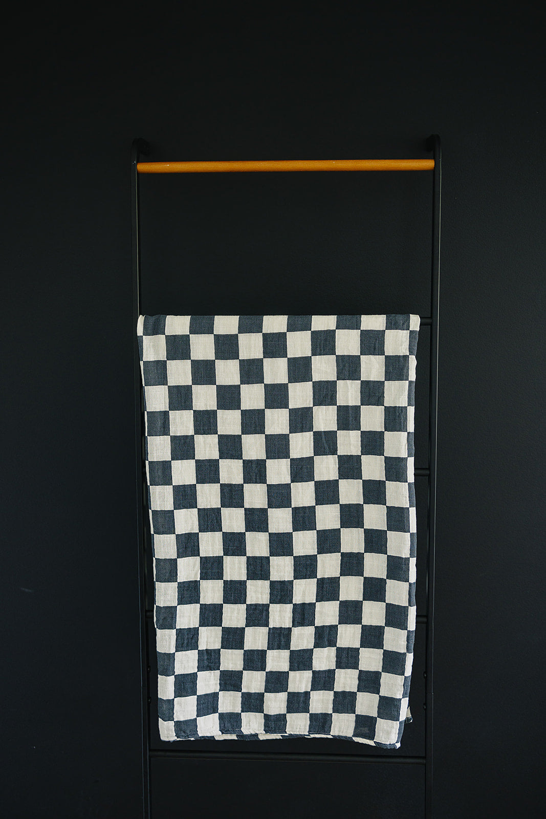 muslin swaddle blanket // charcoal checkered