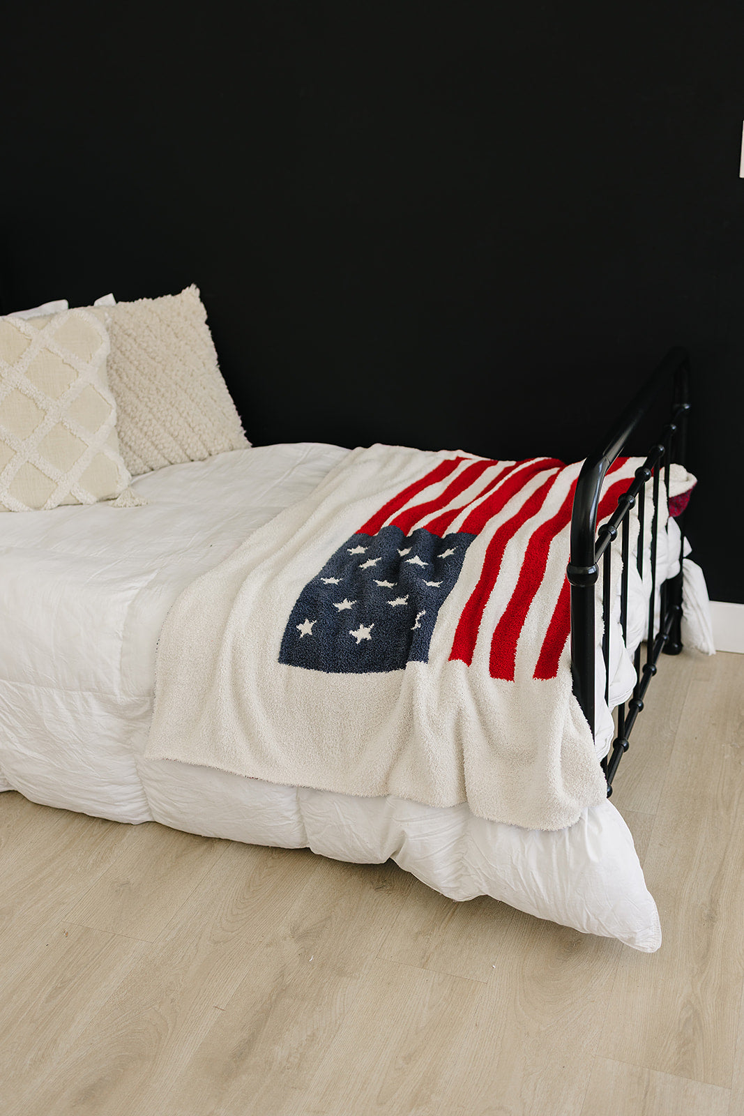 american flag plush blanket // 2 size options