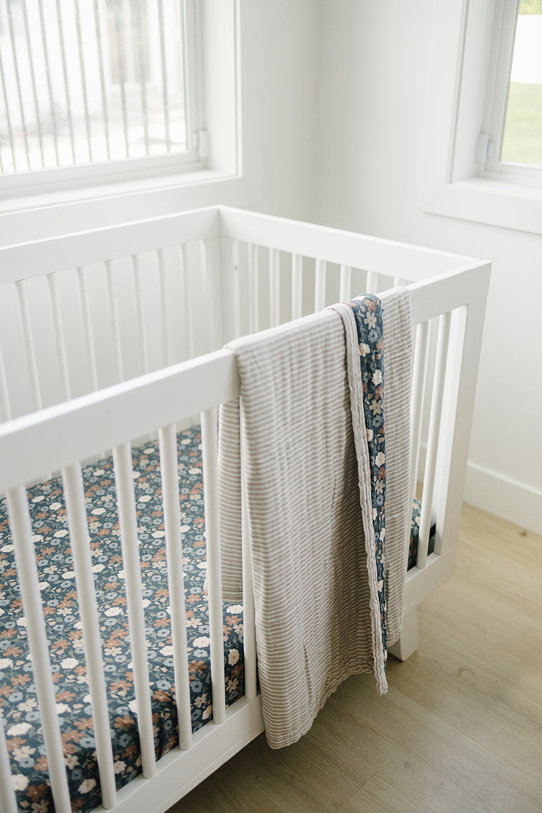 muslin crib sheet // midnight floral