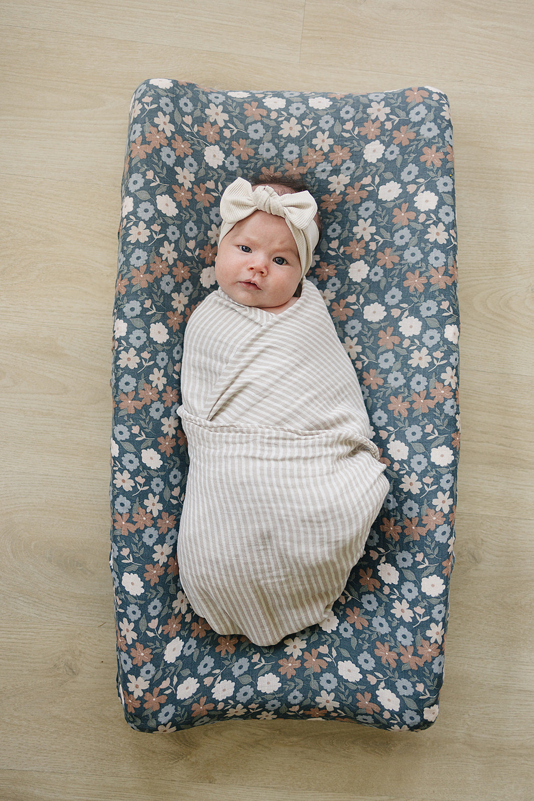 muslin changing pad cover // midnight floral