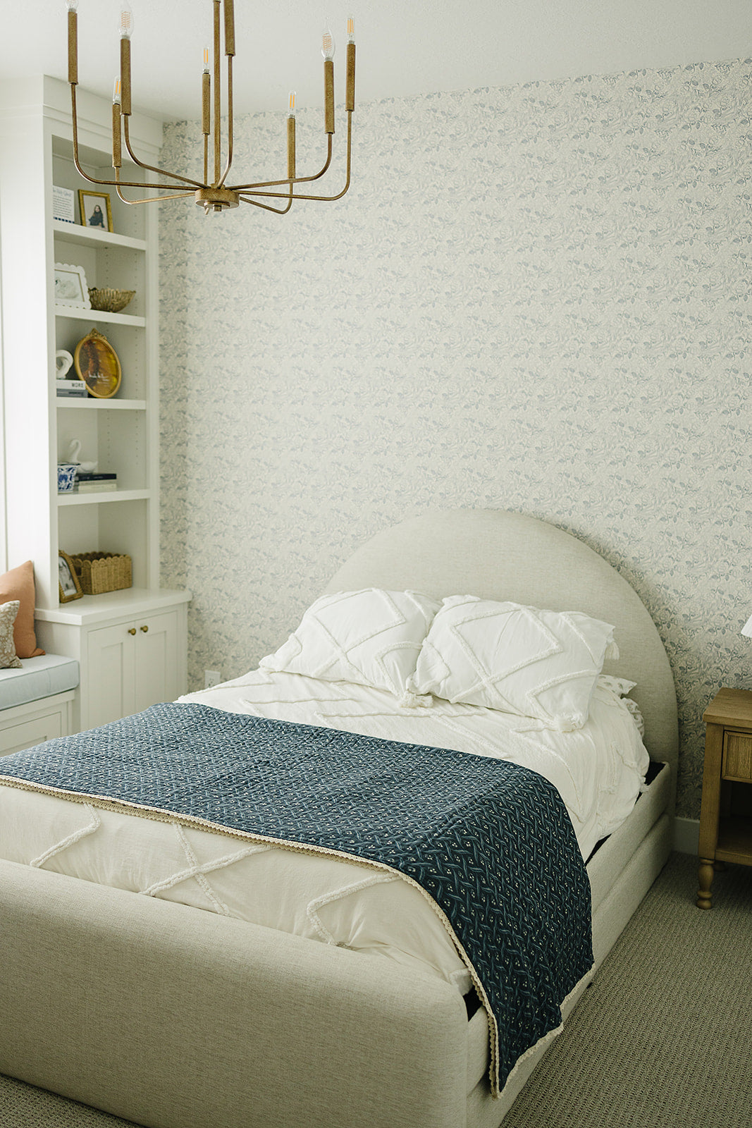 lace twin muslin quilt // navy berry + cream berry