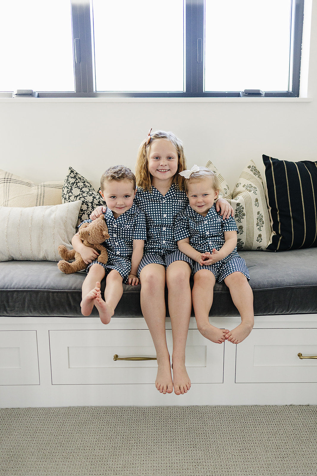 navy gingham short pajama set (comes in mama match)