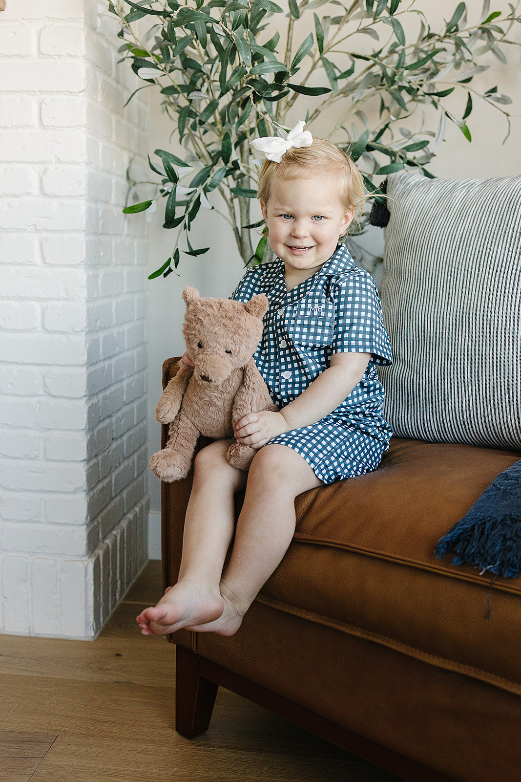 navy gingham short pajama set (comes in mama match)