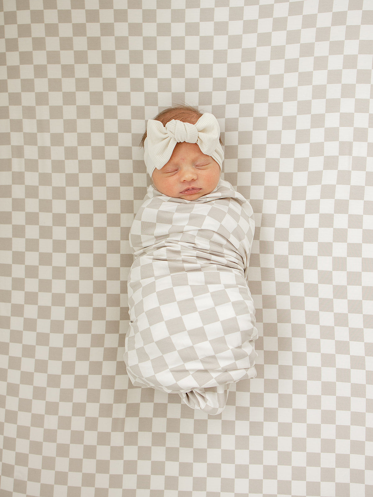 bamboo stretch crib sheet // taupe checkered