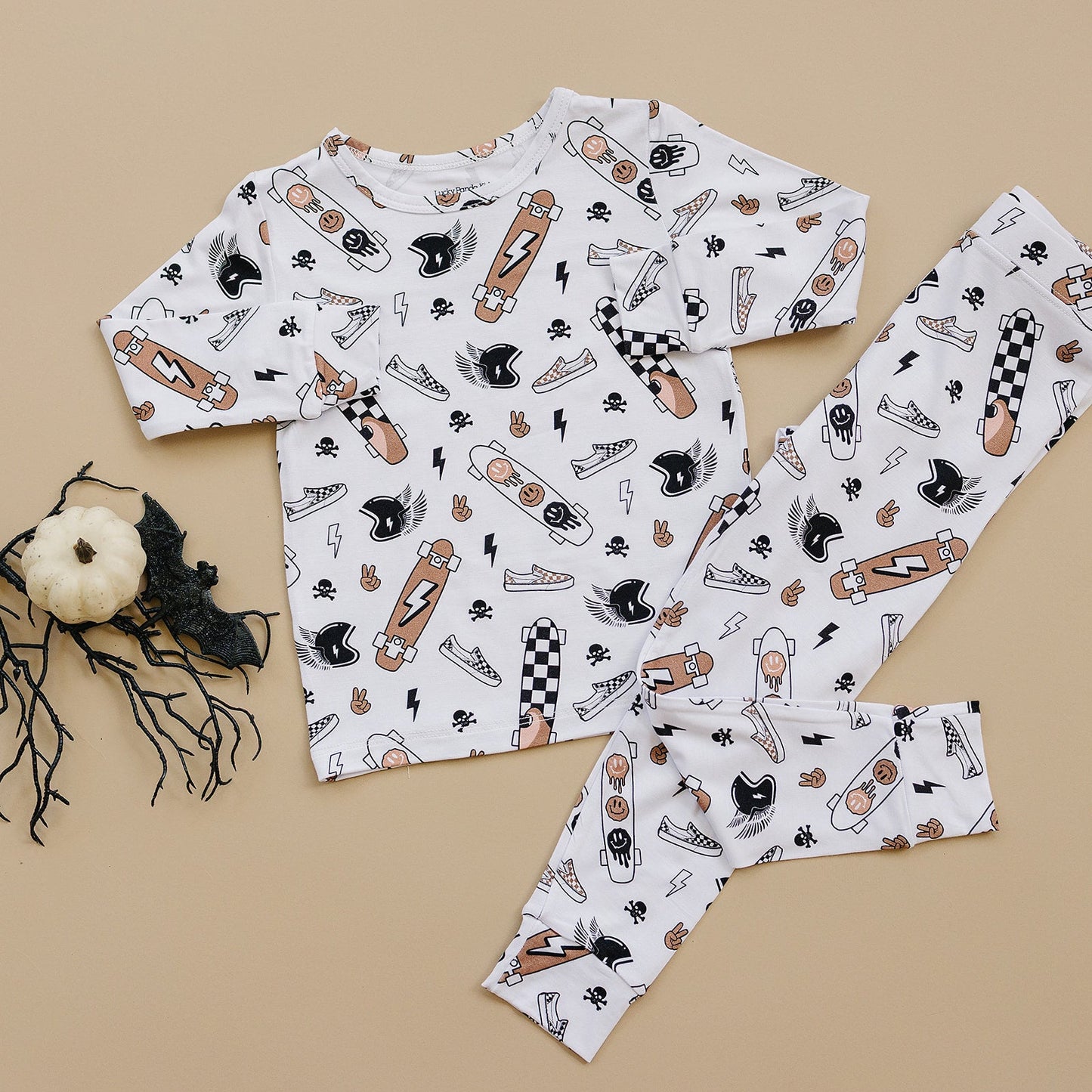 skater bamboo pajamas // LONG-SLEEVE TWO-PIECE SET