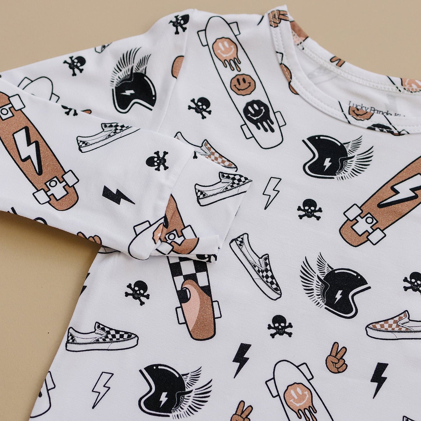 skater bamboo pajamas // LONG-SLEEVE TWO-PIECE SET