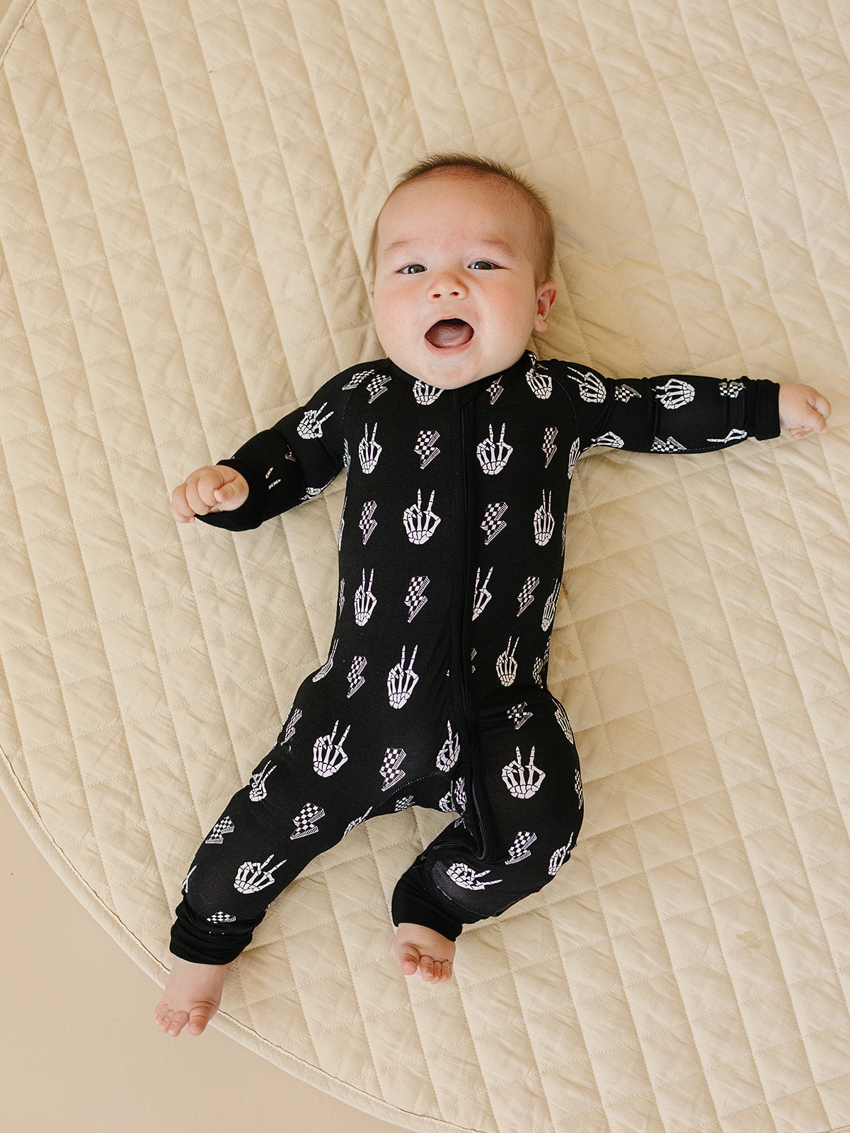 skelly vibes bamboo pajamas // ZIPPY