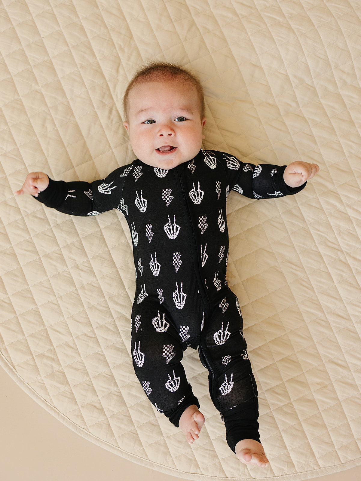 skelly vibes bamboo pajamas // ZIPPY