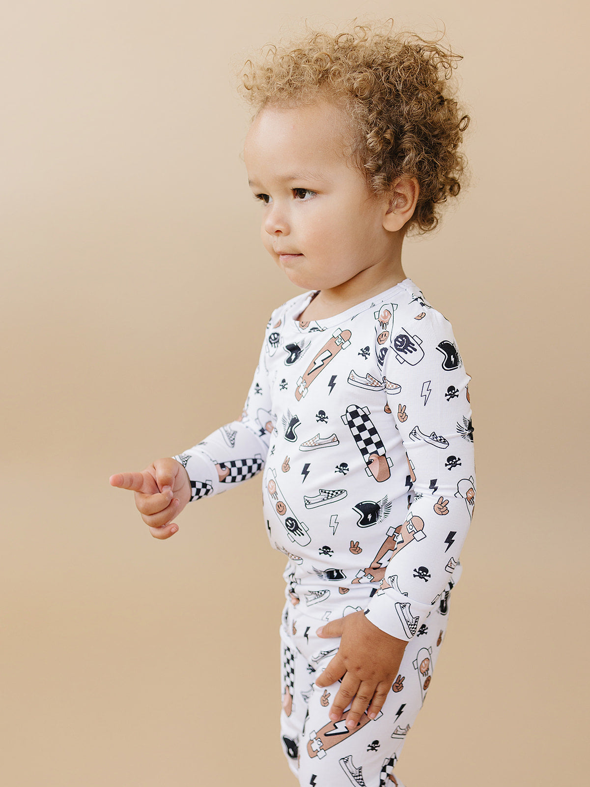 skater bamboo pajamas // LONG-SLEEVE TWO-PIECE SET