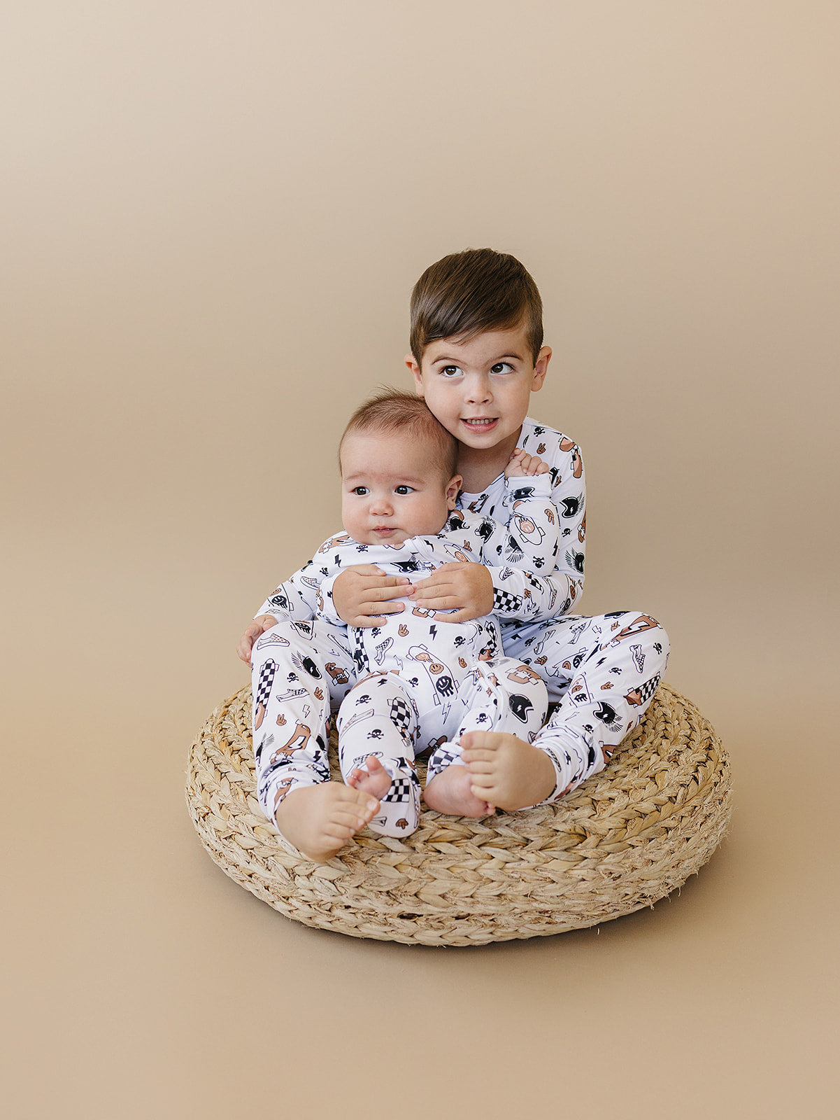 skater bamboo pajamas // LONG-SLEEVE TWO-PIECE SET