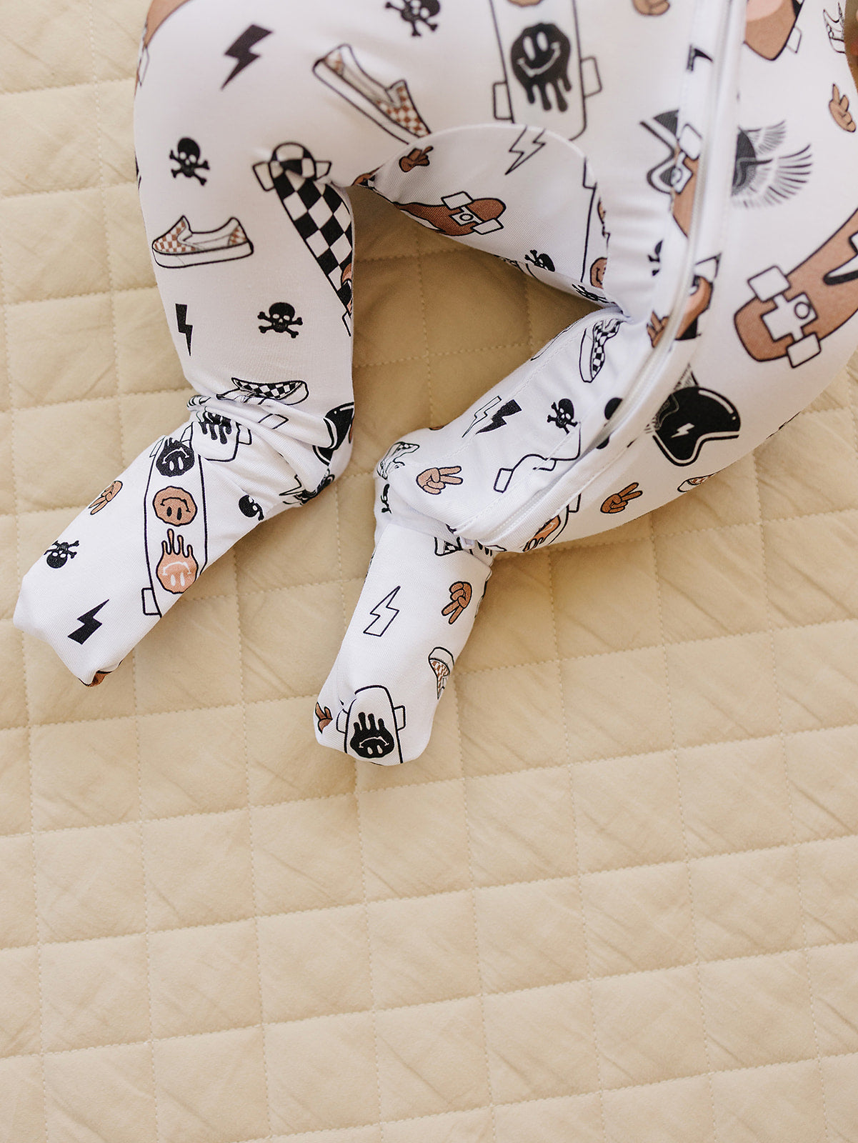 skater bamboo pajamas // ZIPPY