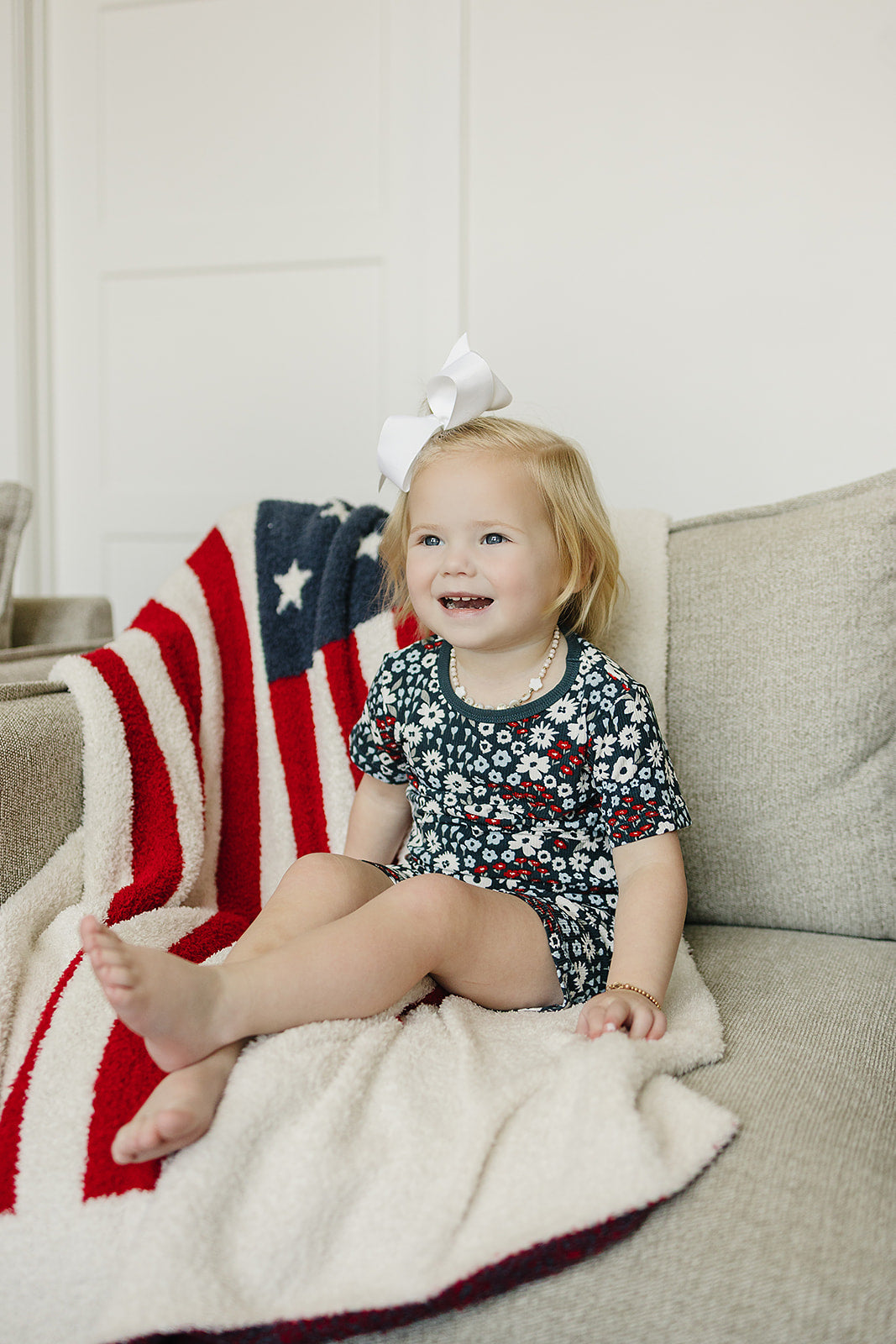 american flag plush blanket // 2 size options
