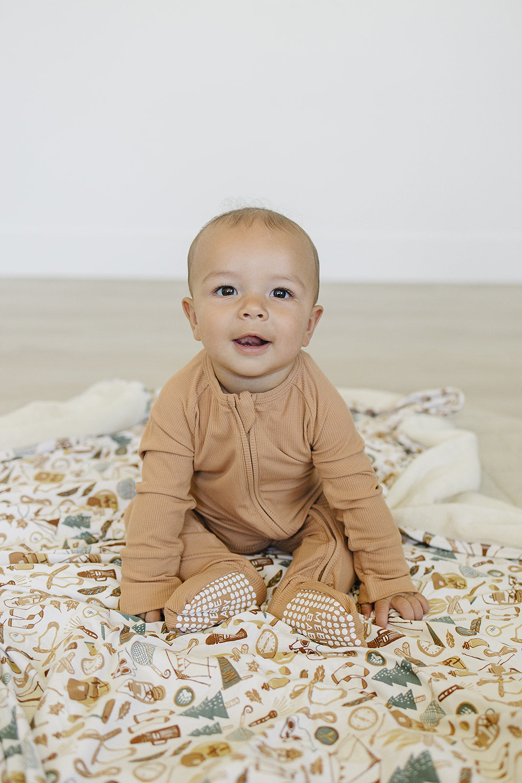latte ribbed bamboo pajamas // ZIPPY