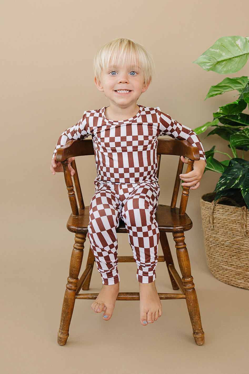 chocolate checkered bamboo pajamas // LONG-SLEEVE TWO-PIECE SET