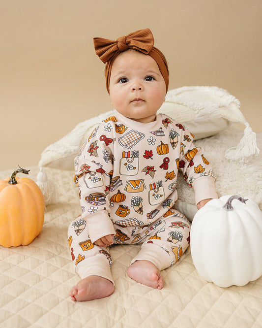 jogger sweat set // fall picnic