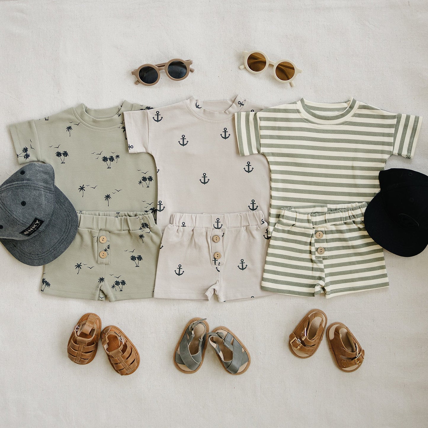 button short set // palm tree