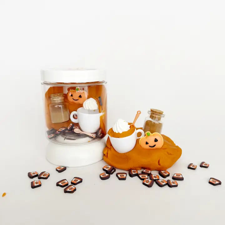 pumpkin spice latte mini dough-to-go play kit