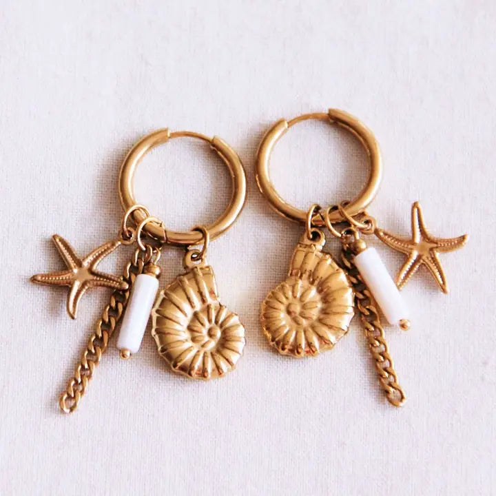 cluster charm huggies // summertime