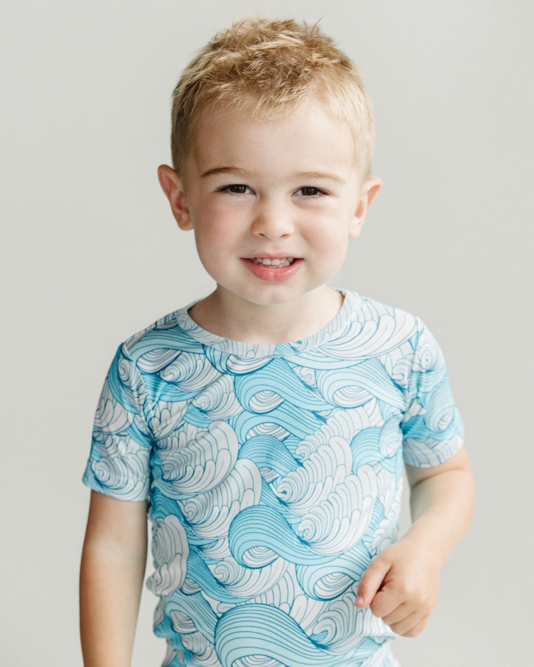 making waves bamboo pajamas // SHORT-SLEEVE TWO-PIECE SET (*AVAILABLE IN EXTENDED SIZING UP TO 8/9*)