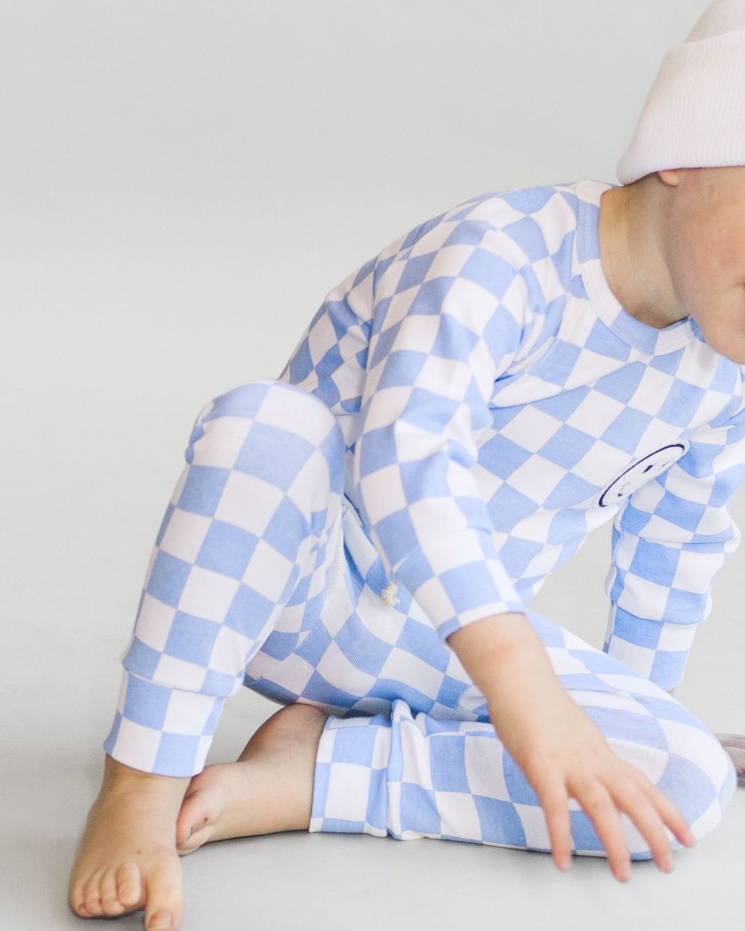 checkered smiley lounge set // blue (*available in extended sizing up to 8/9*)