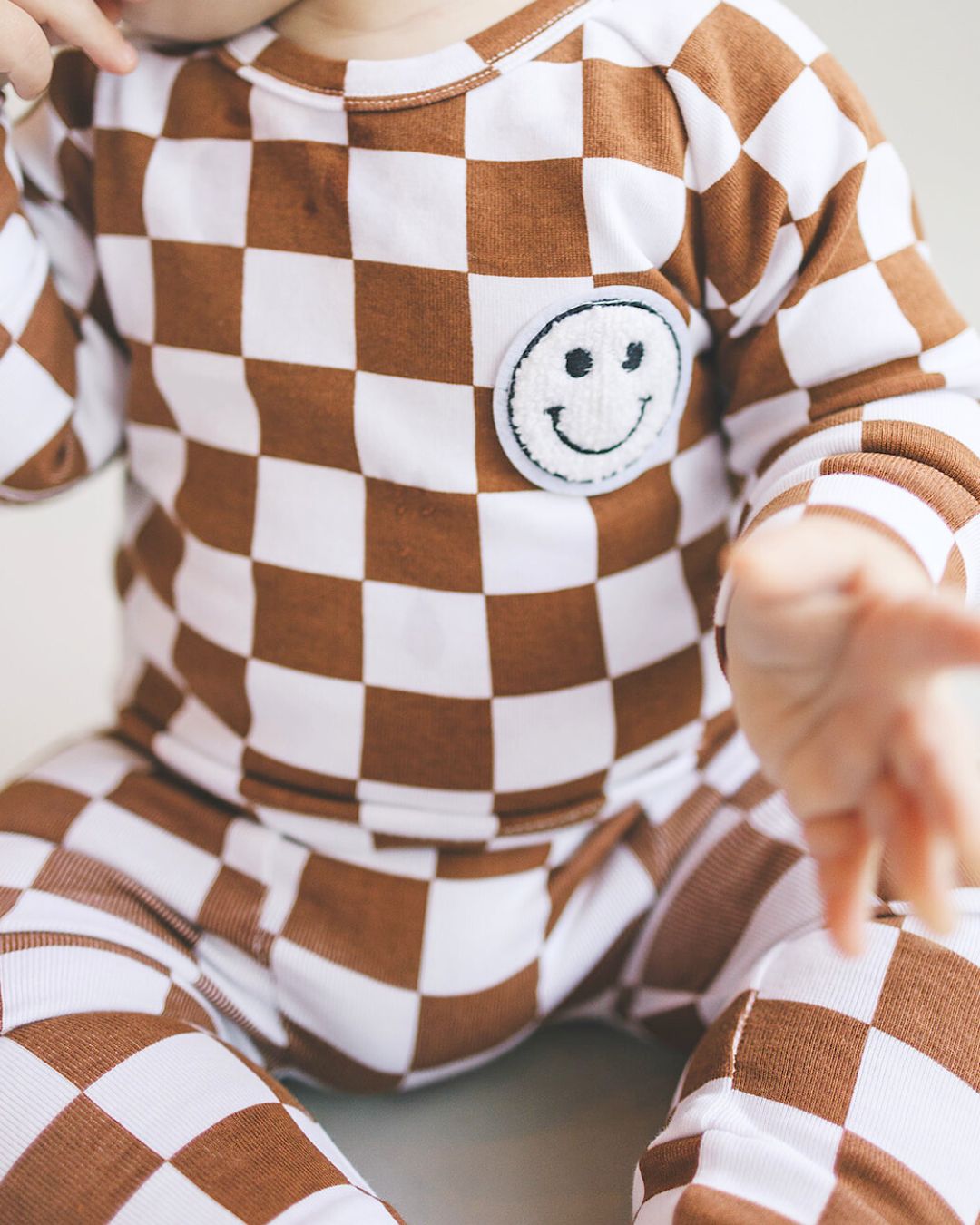 checkered smiley lounge set // copper