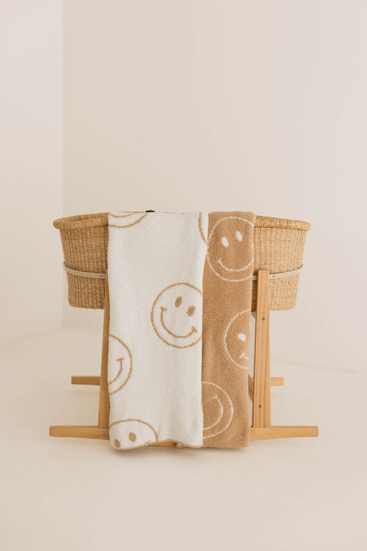 plush blanket // neutral smile