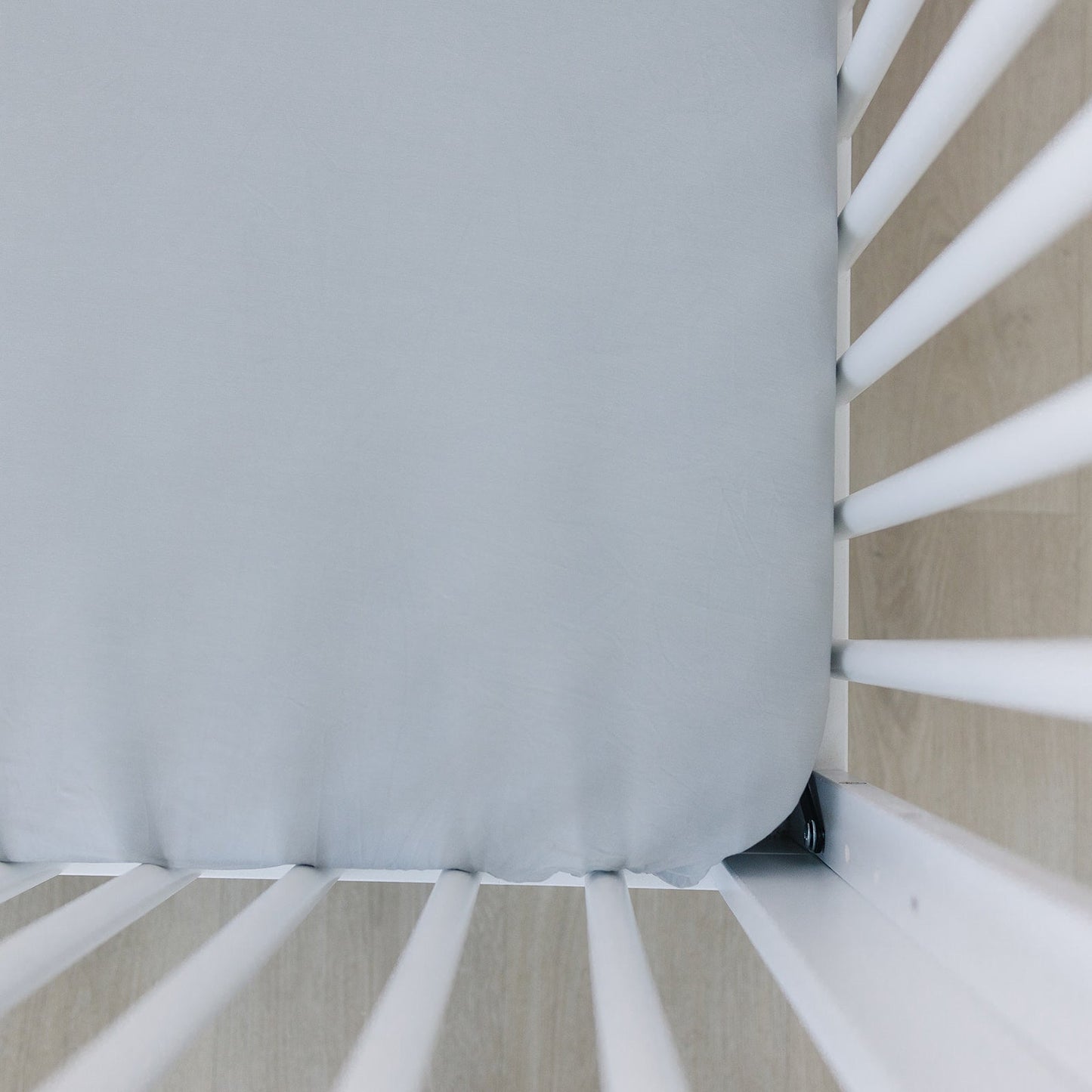 bamboo stretch crib sheet // stone