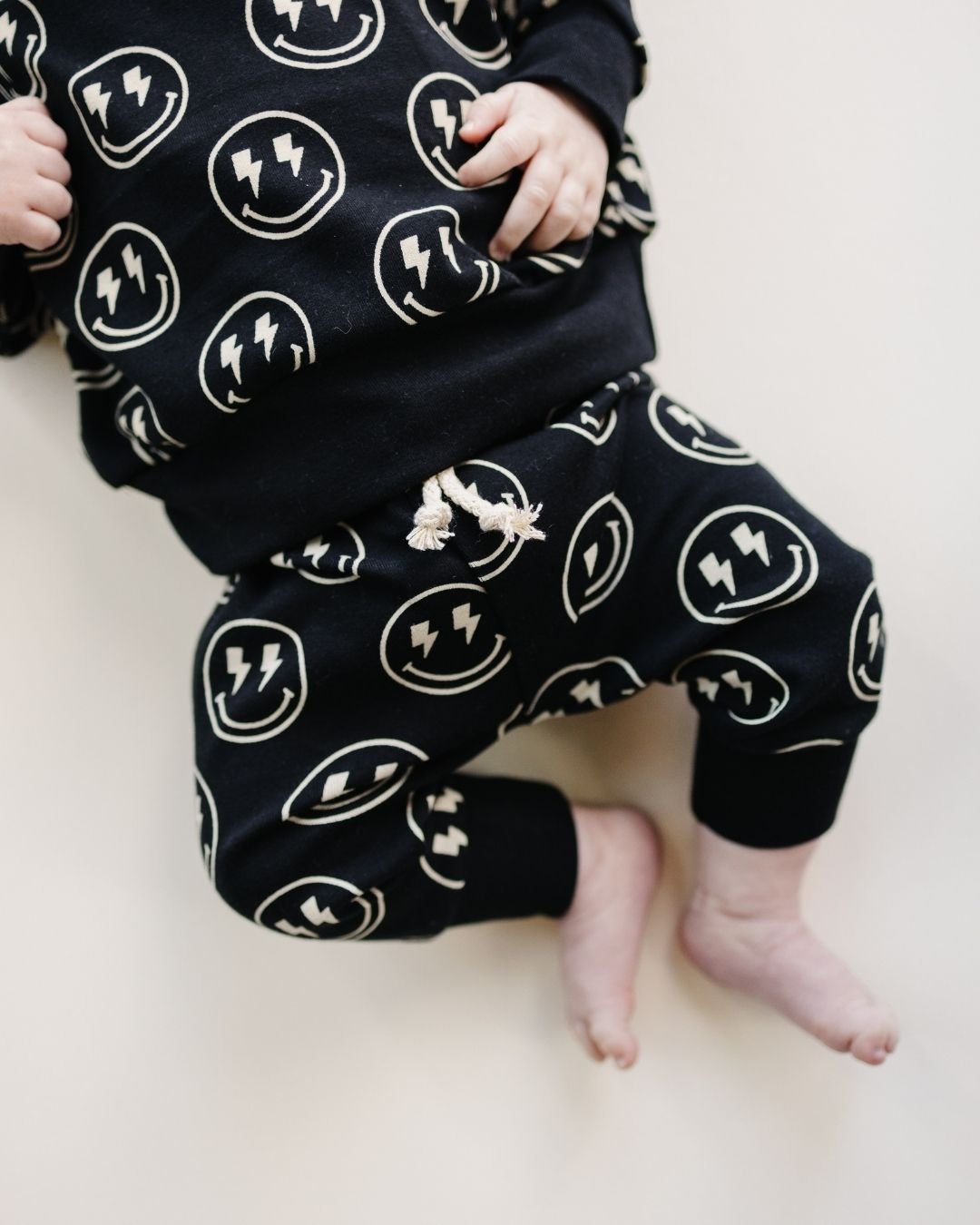 jogger set // electric smiley (UP TO 9Y!!!)
