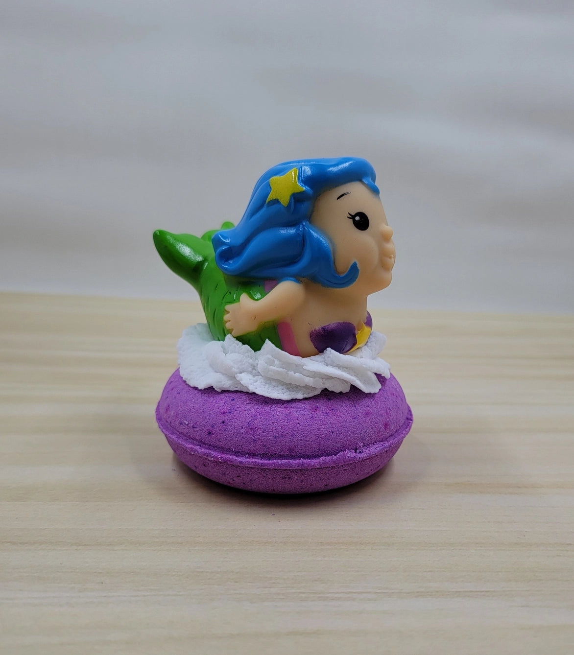 mermaid water squirt toy donut bath bomb