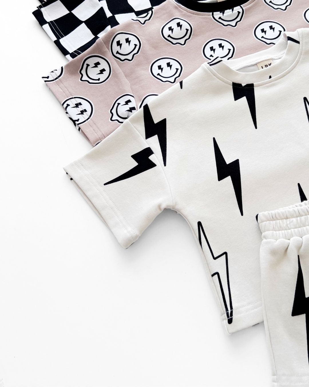 shorts set // sand bolts (*AVAILABLE IN EXTENDED SIZING UP TO 8/9*)