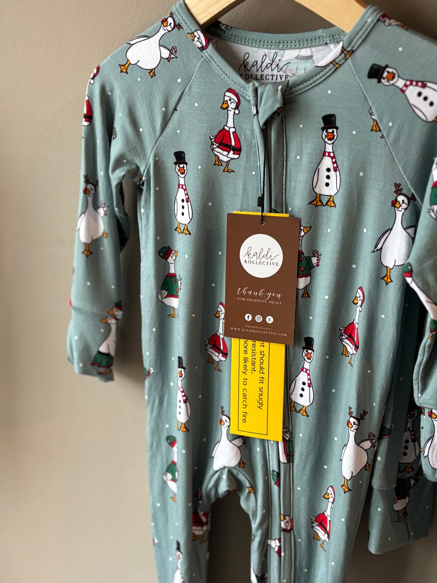 silly goose christmas kaldi bamboo pajamas // ZIPPY or LONG-SLEEVE TWO-PIECE SET