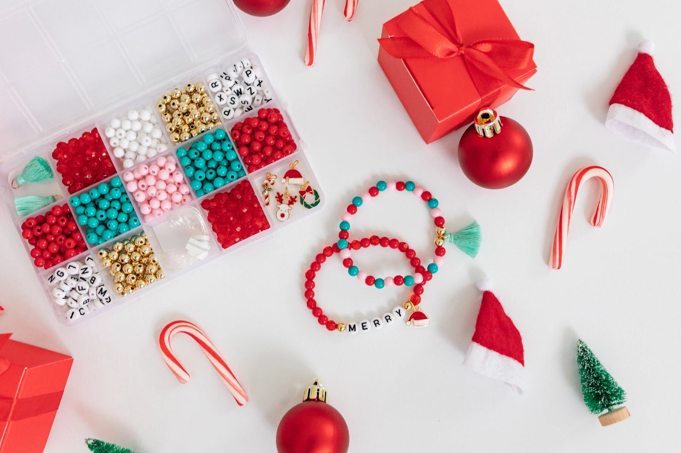 diy stretchy bracelet kit // christmas merry and bright