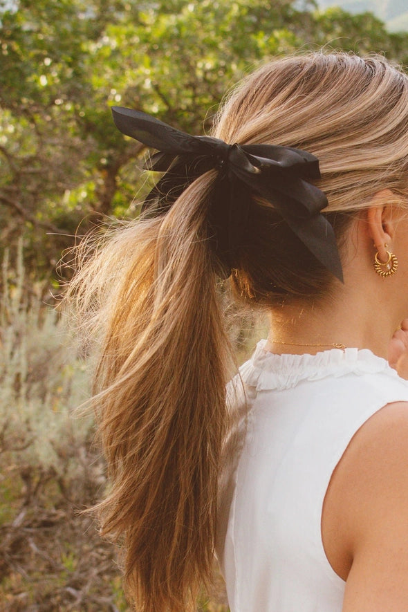 bow banana claw hair clip // black