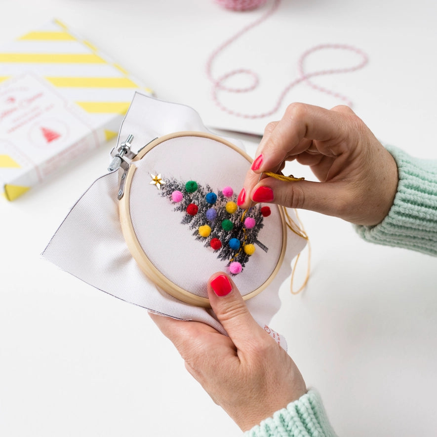embroidery kit // christmas tree