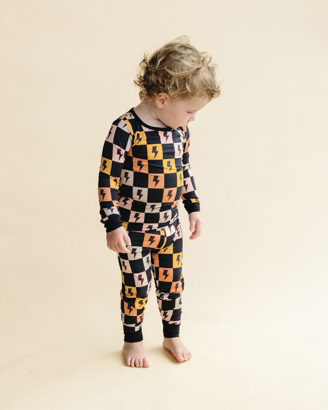 colorful checks + bolts bamboo pajamas // LONG-SLEEVE TWO-PIECE SET (*sizing up to 8/9*)