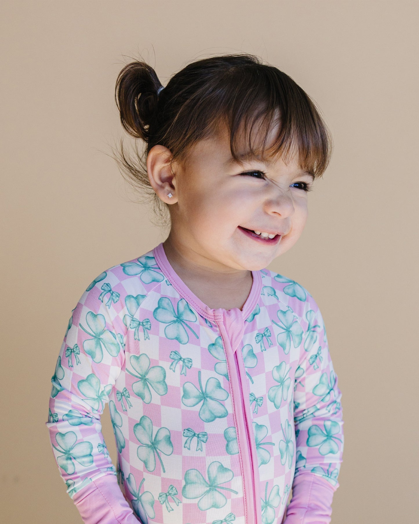 shamrock bow bamboo pajamas // ZIPPY