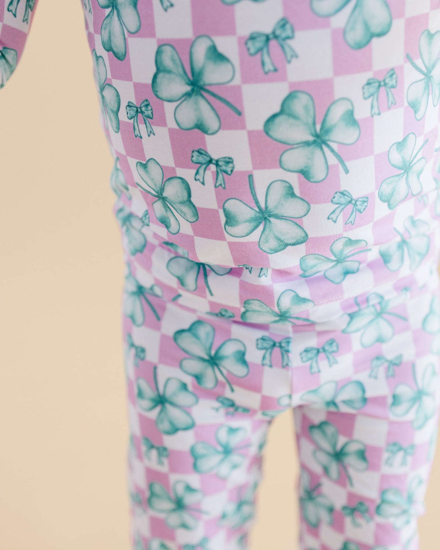 shamrock bow bamboo pajamas // LONG-SLEEVE TWO-PIECE SET (sizing up to 8/9)