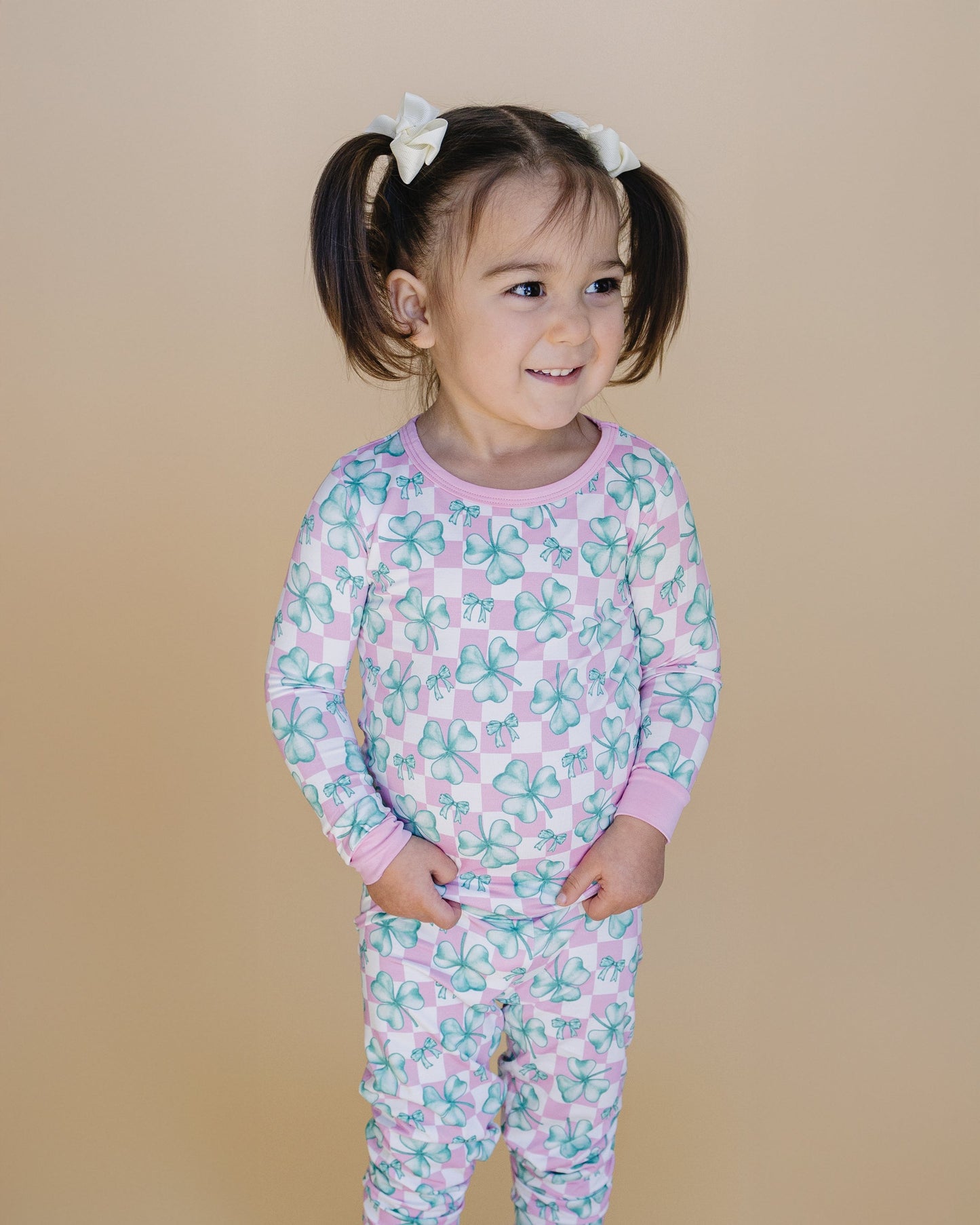 shamrock bow bamboo pajamas // LONG-SLEEVE TWO-PIECE SET (sizing up to 8/9)