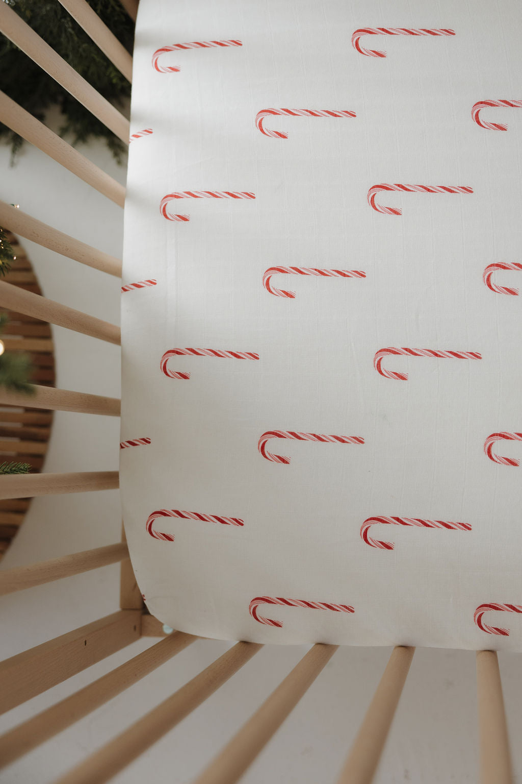 muslin crib sheet // candy cane