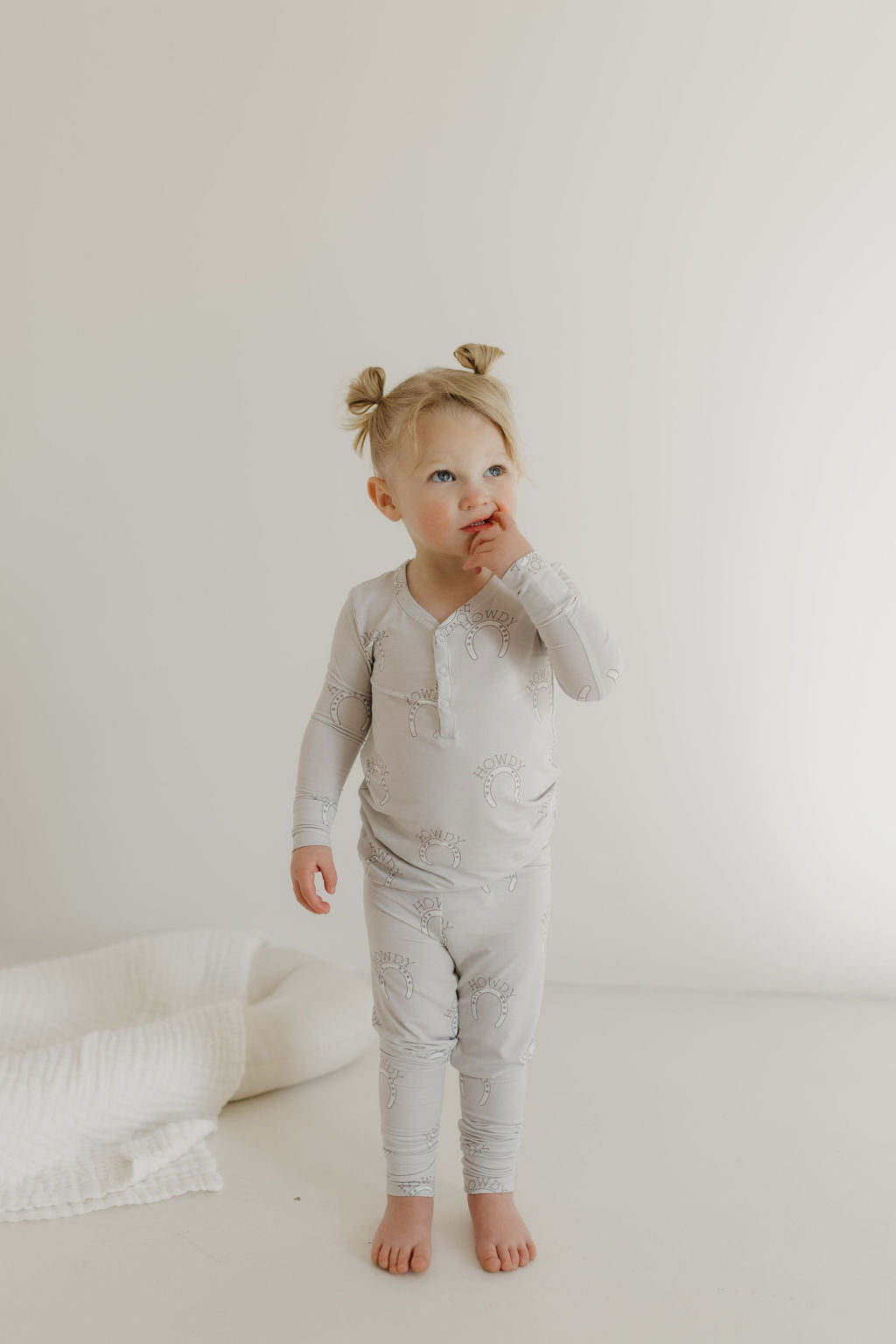 howdy bamboo pajamas // LONG-SLEEVE TWO-PIECE SET (sizing up to 8/9)
