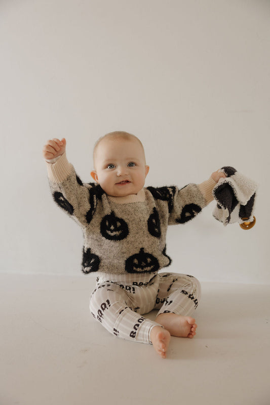cozy sweater // halloween