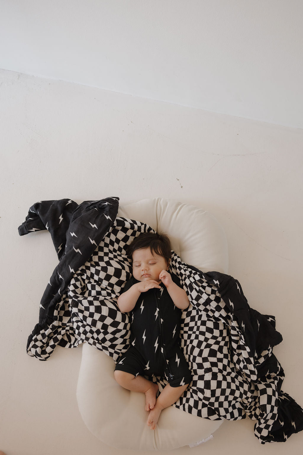 midnight lightning bolt bamboo pajamas // SHORTIE