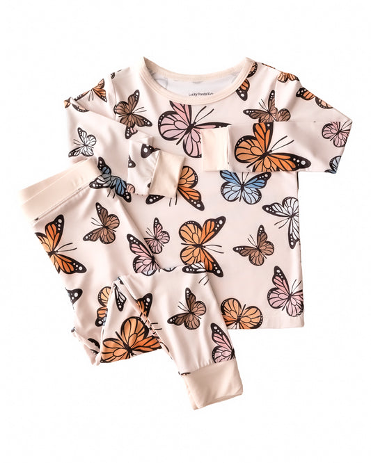 butterflies bamboo pajamas // LONG-SLEEVE TWO-PIECE SET
