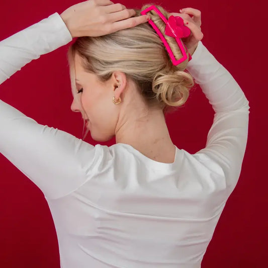 XL pink heart claw clip