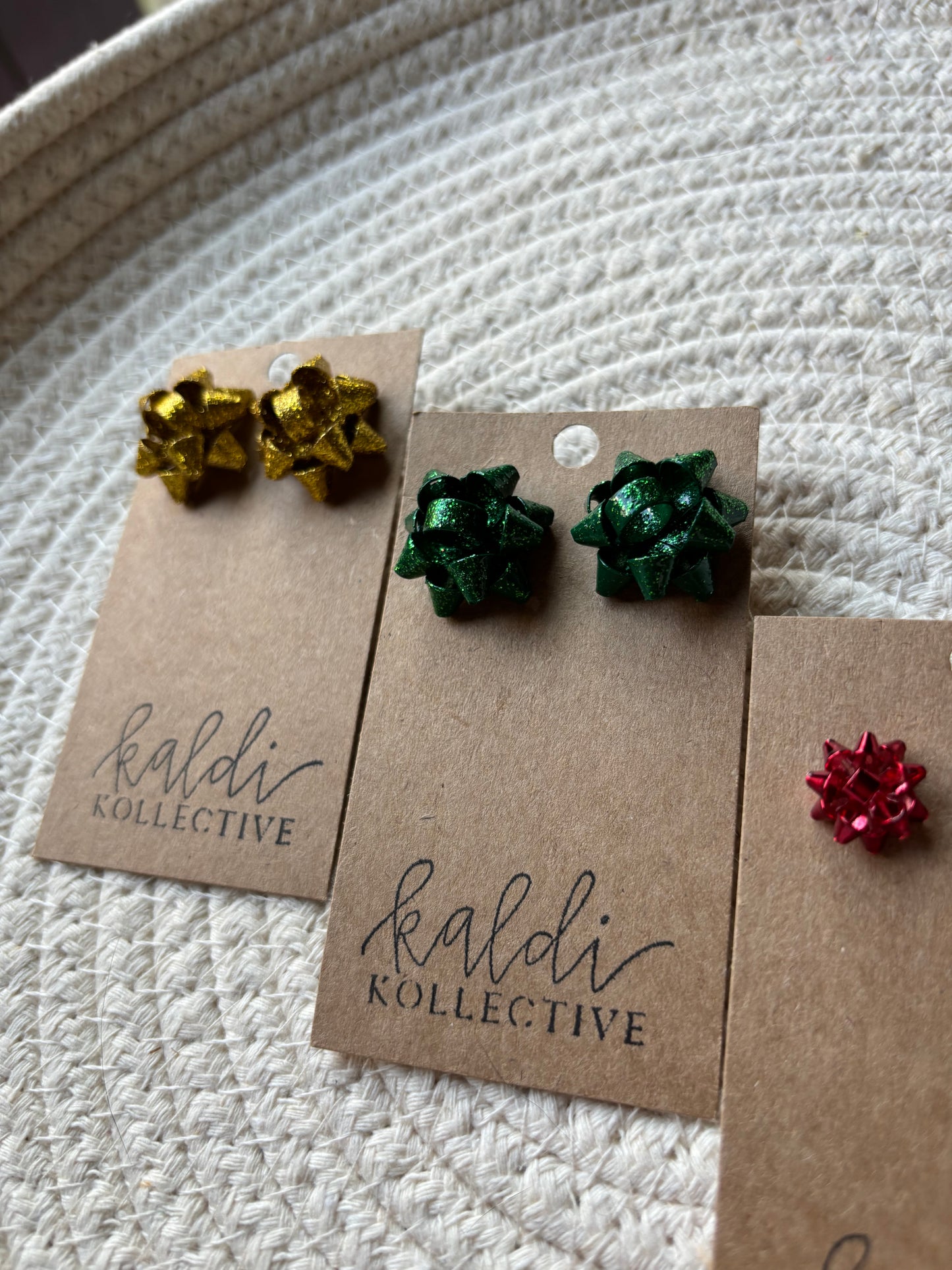 christmas bow studs