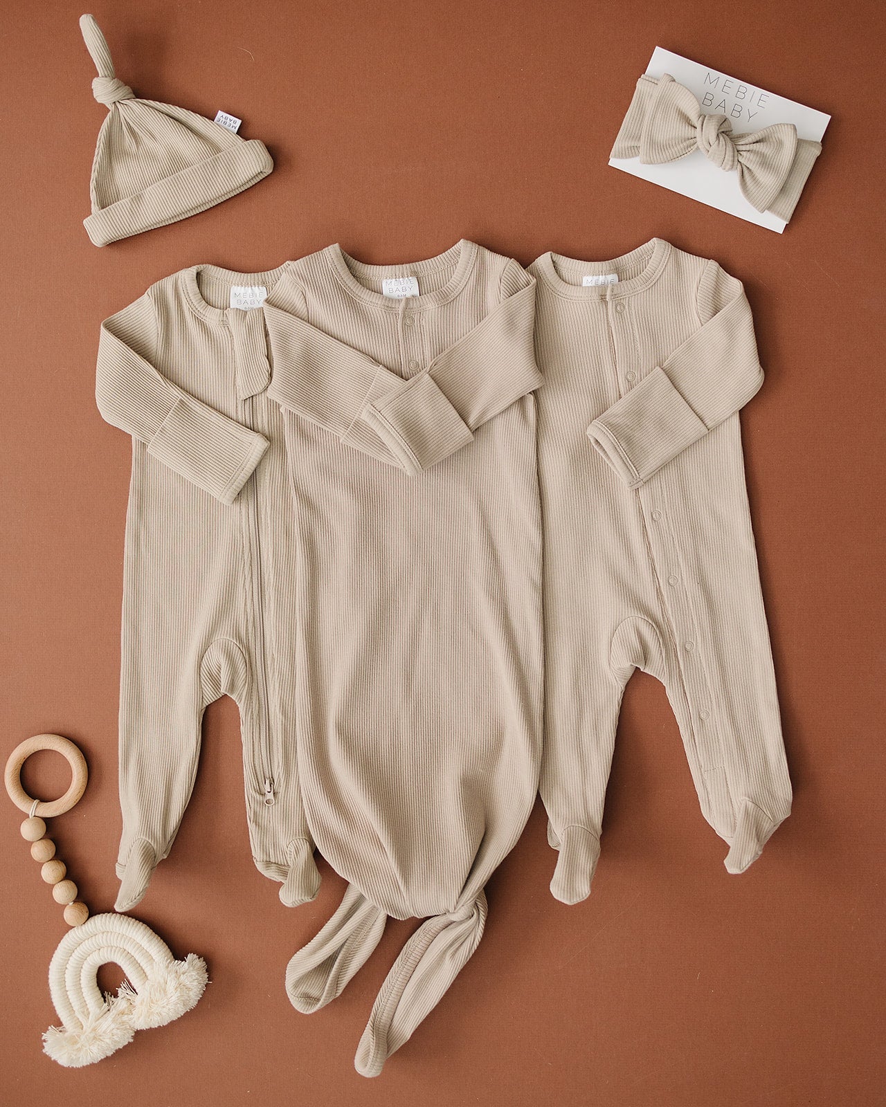 organic cotton ribbed footie // oatmeal