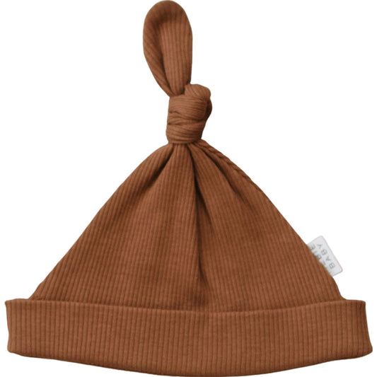 organic ribbed cotton newborn knot hat // rust