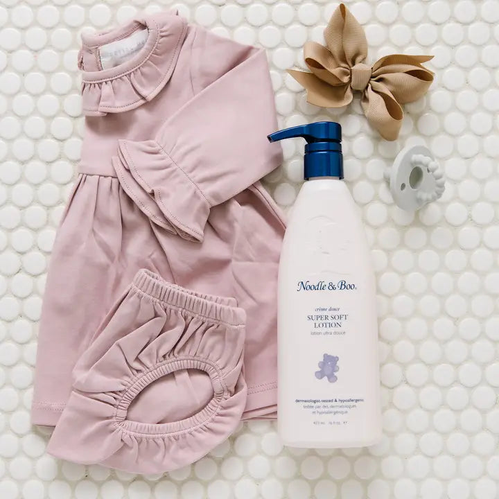 super soft baby lotion // noodle and boo