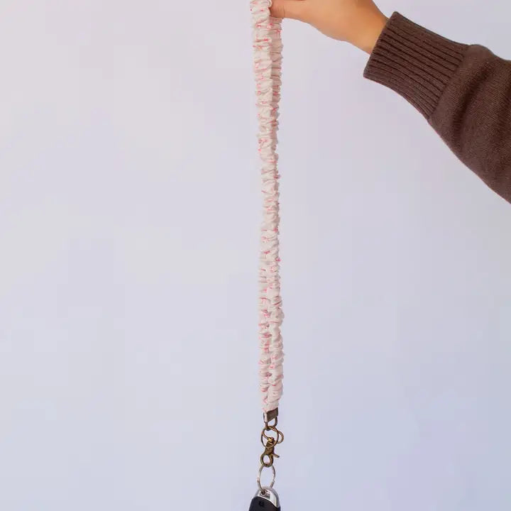 scrunched fabric lanyard keychain // pink bows