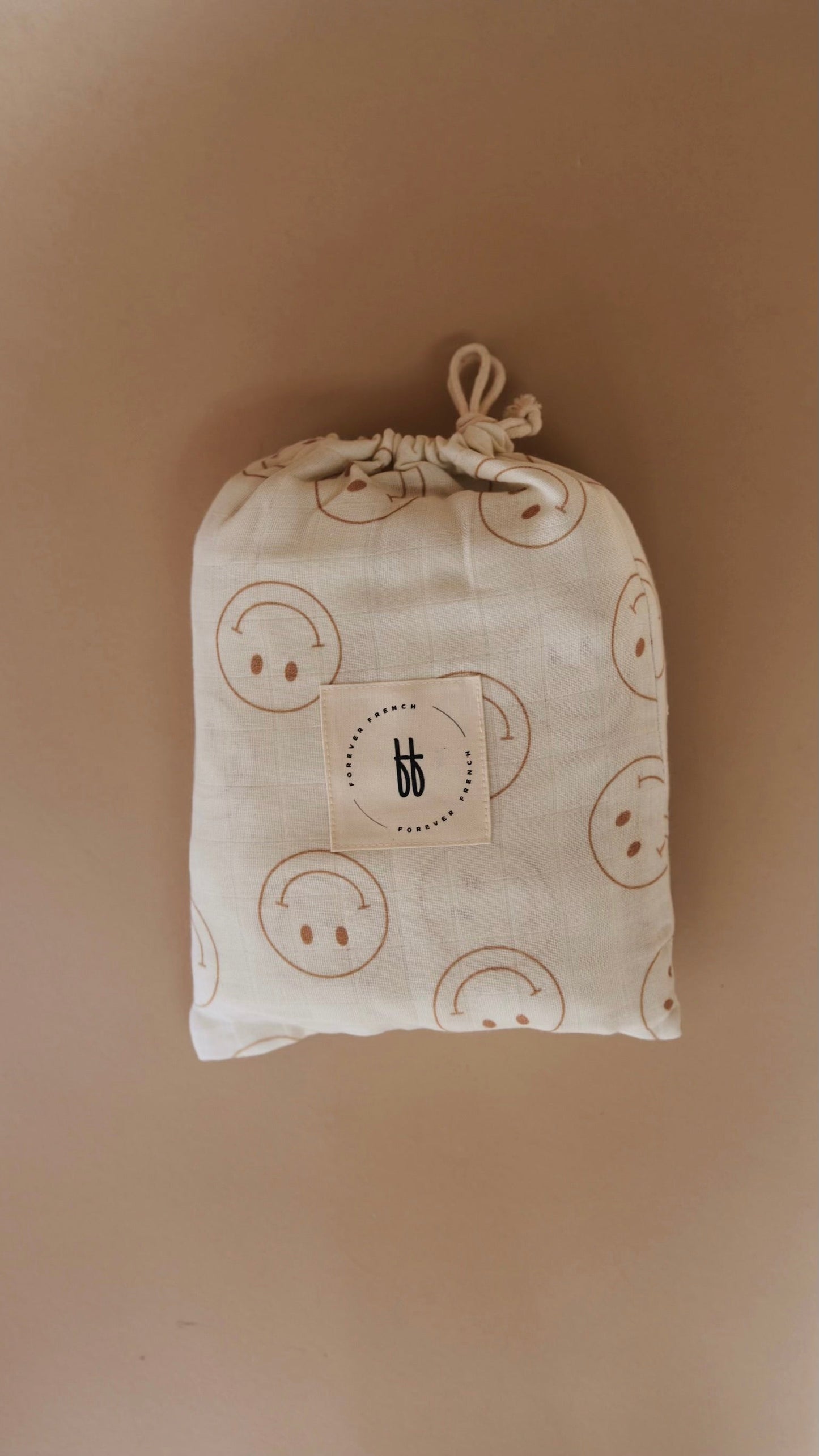 muslin crib sheet // ivory just smile